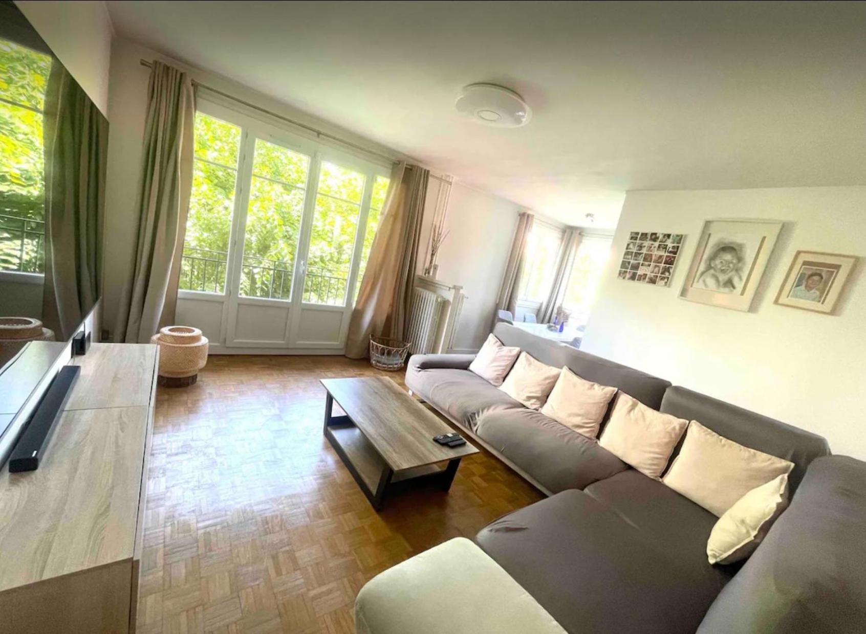 Modern 2 Bedroom Apartment Near Paris Metro, Giant Flat Screen Tv 85 Inches, Balcony, Free Parking Ivry-sur-Seine Bagian luar foto