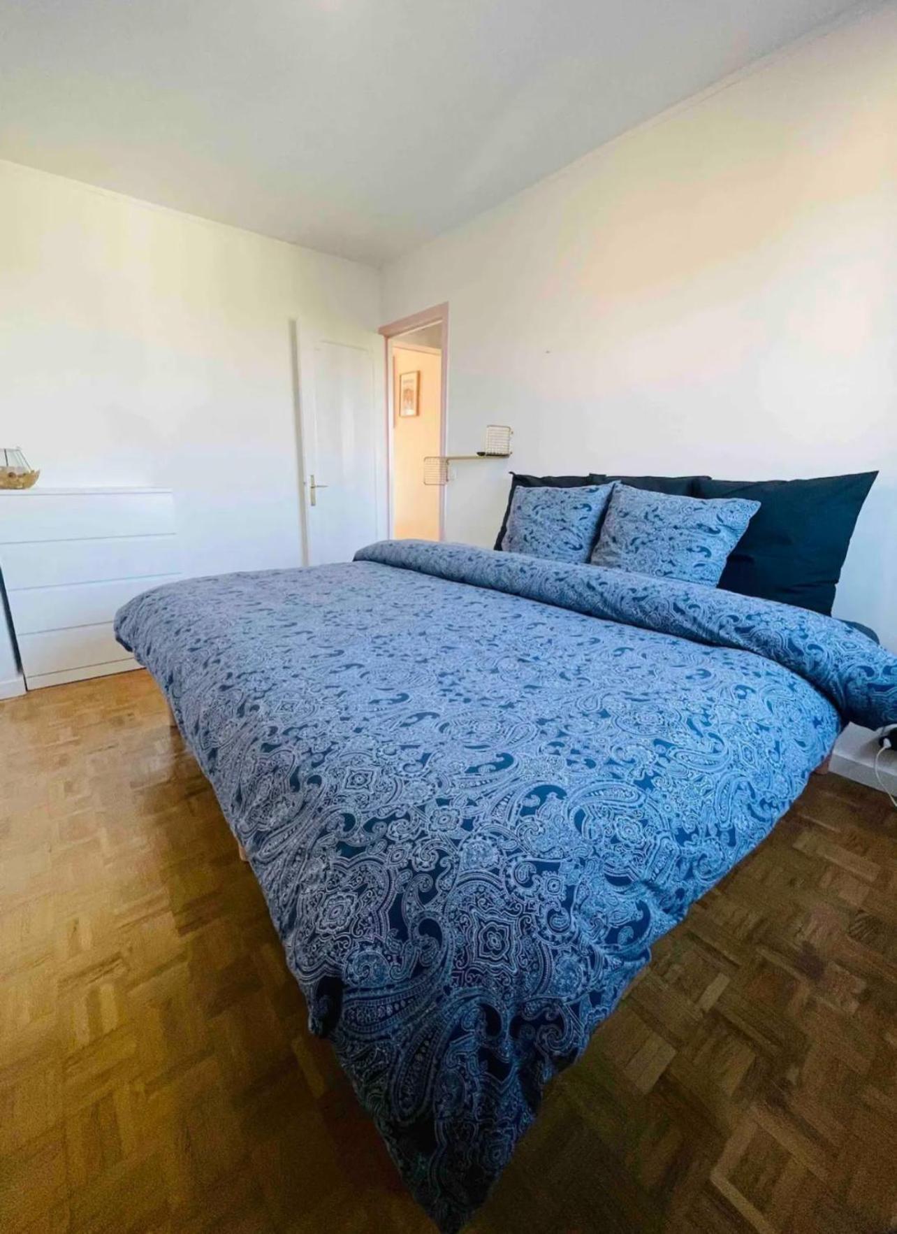 Modern 2 Bedroom Apartment Near Paris Metro, Giant Flat Screen Tv 85 Inches, Balcony, Free Parking Ivry-sur-Seine Bagian luar foto