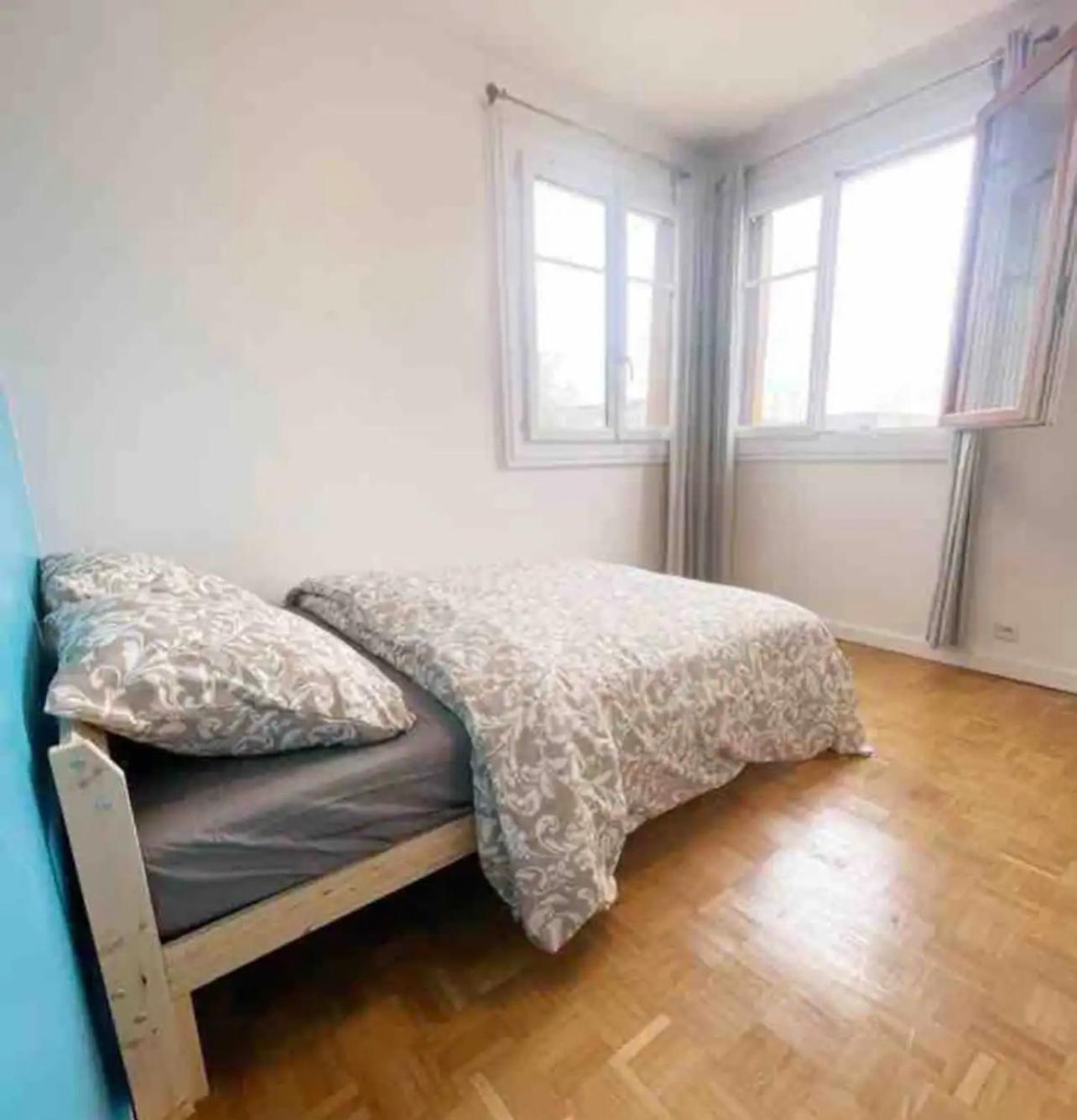 Modern 2 Bedroom Apartment Near Paris Metro, Giant Flat Screen Tv 85 Inches, Balcony, Free Parking Ivry-sur-Seine Bagian luar foto